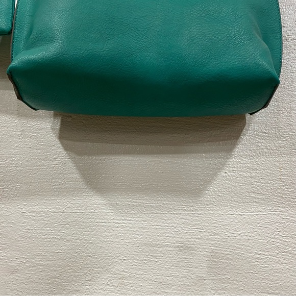 Free People Purse and Detachable Wristlet Green With Brass Color Hardware - Picture 5 of 12